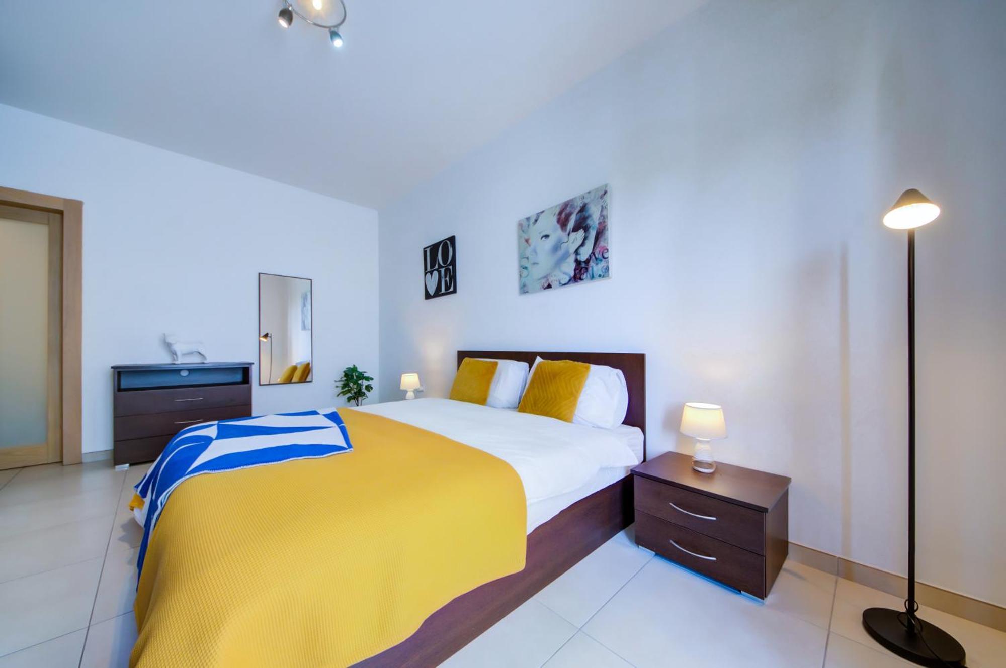 Stylish 2Br Apt With Balconies In St Julians, Paceville - Apt 6 By Vaganza Saint Julian's Εξωτερικό φωτογραφία